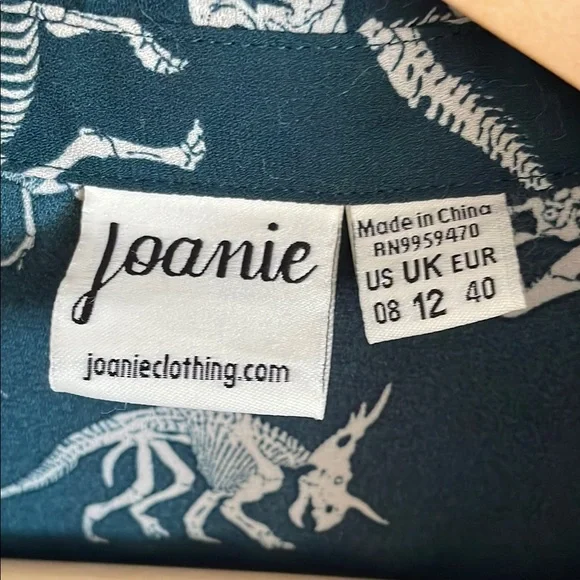 JOANIE Dinosaur Print button down US 8 - Picture 2 of 4